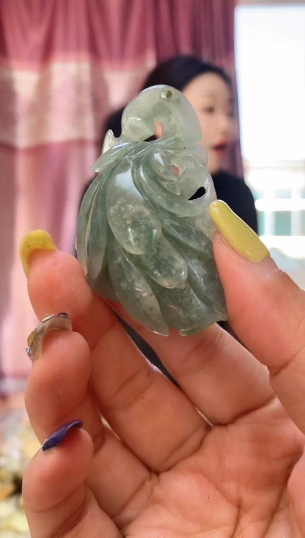 未镶嵌岫玉吊坠