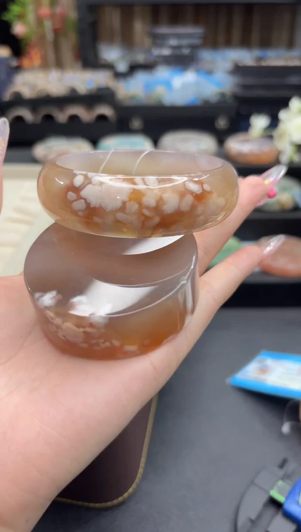 未镶嵌手镯石英质玉314(64圈赠送镯心)