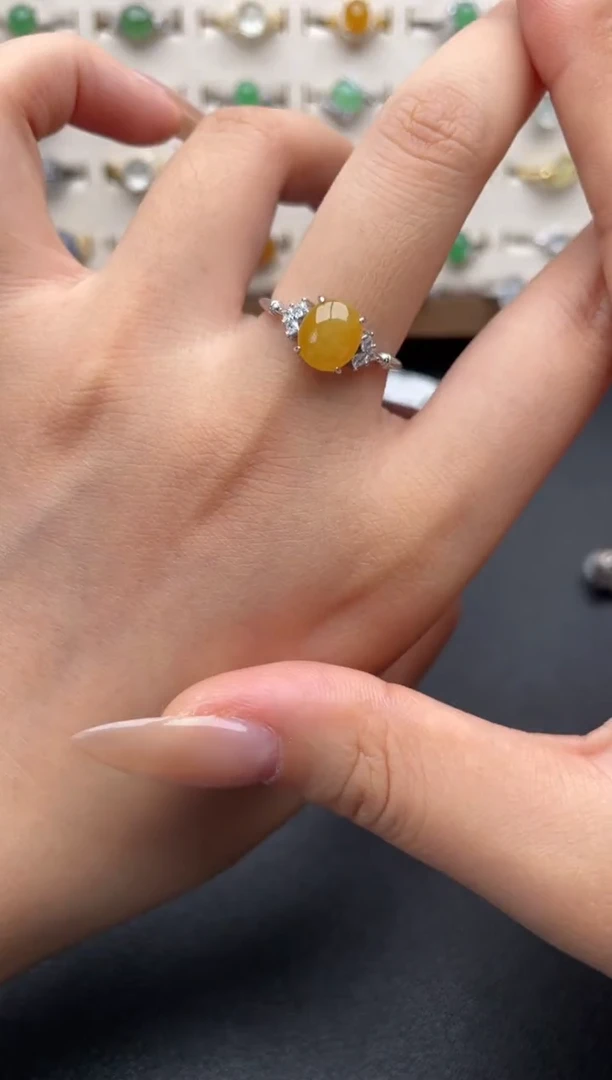 银S925镶嵌戒指翡翠一物一证一礼盒