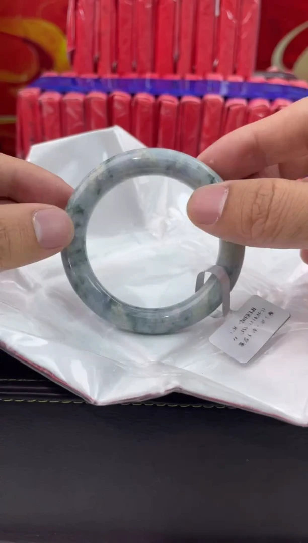 【闪购商品】翡翠手镯未镶嵌4翡翠手镯（微瑕）