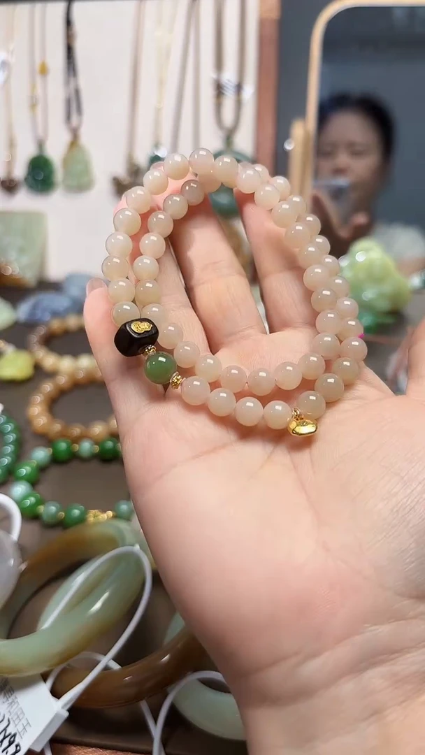 未镶嵌手串和田玉1