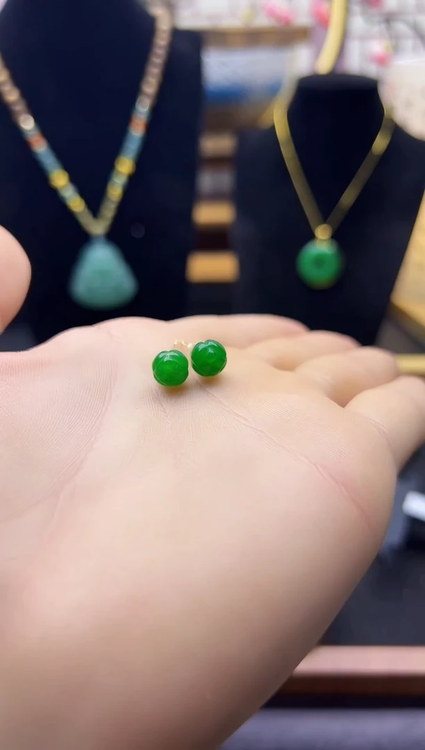 【闪购商品】翡翠颈饰14K金镶嵌E11