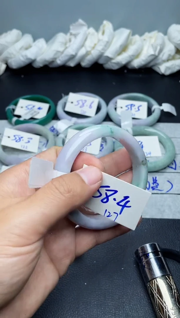 未镶嵌手镯翡翠127