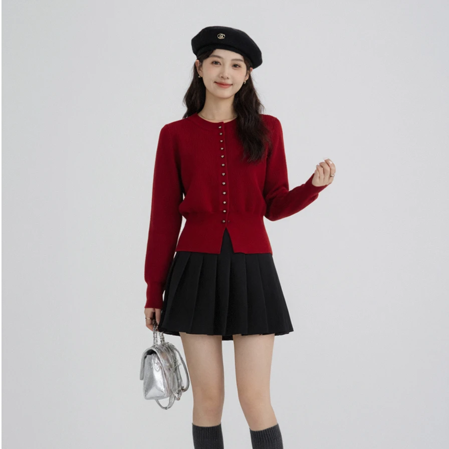 奢姿2025冬新款大码女装圆领排扣装饰针织开衫胖妹妹复古显瘦上衣