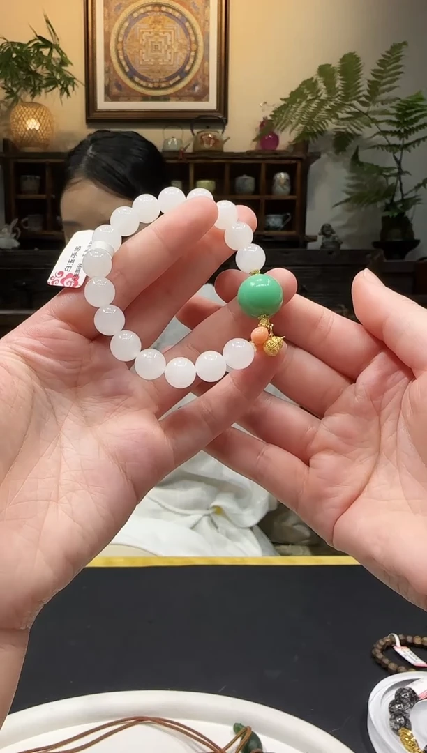 未镶嵌手链和田玉手链