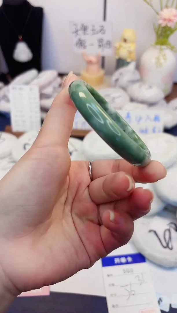 【闪购商品】石英质玉手镯未镶嵌500-翠玉-圈口56