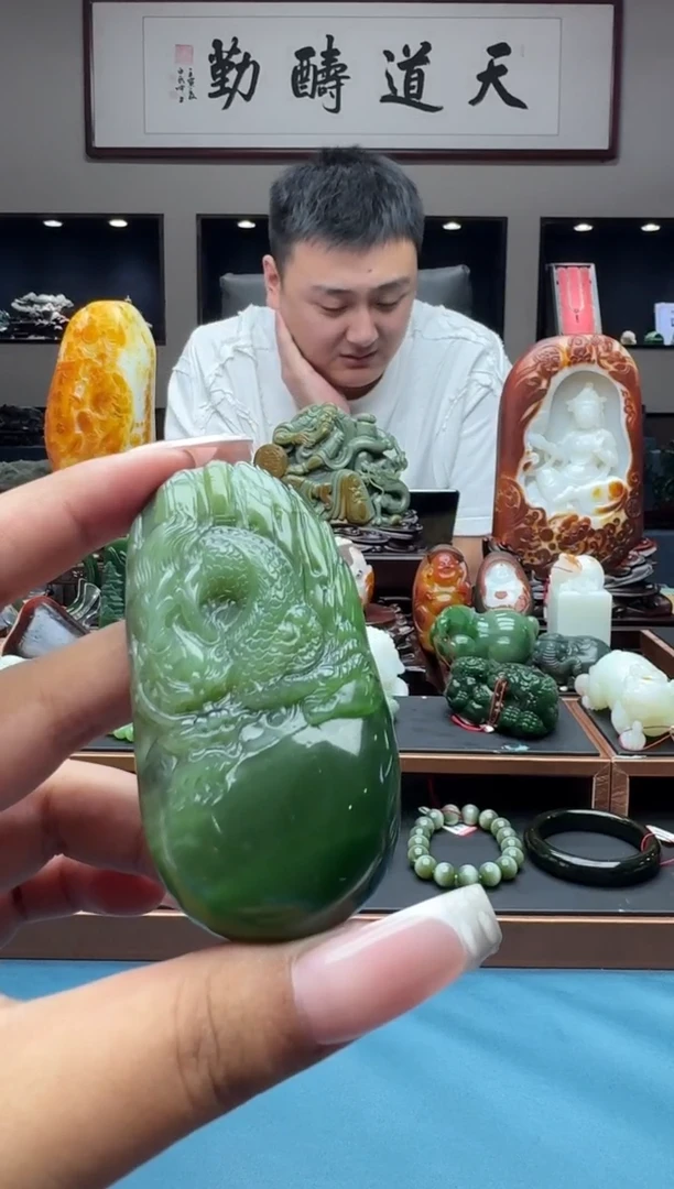 和田玉未镶嵌把件by