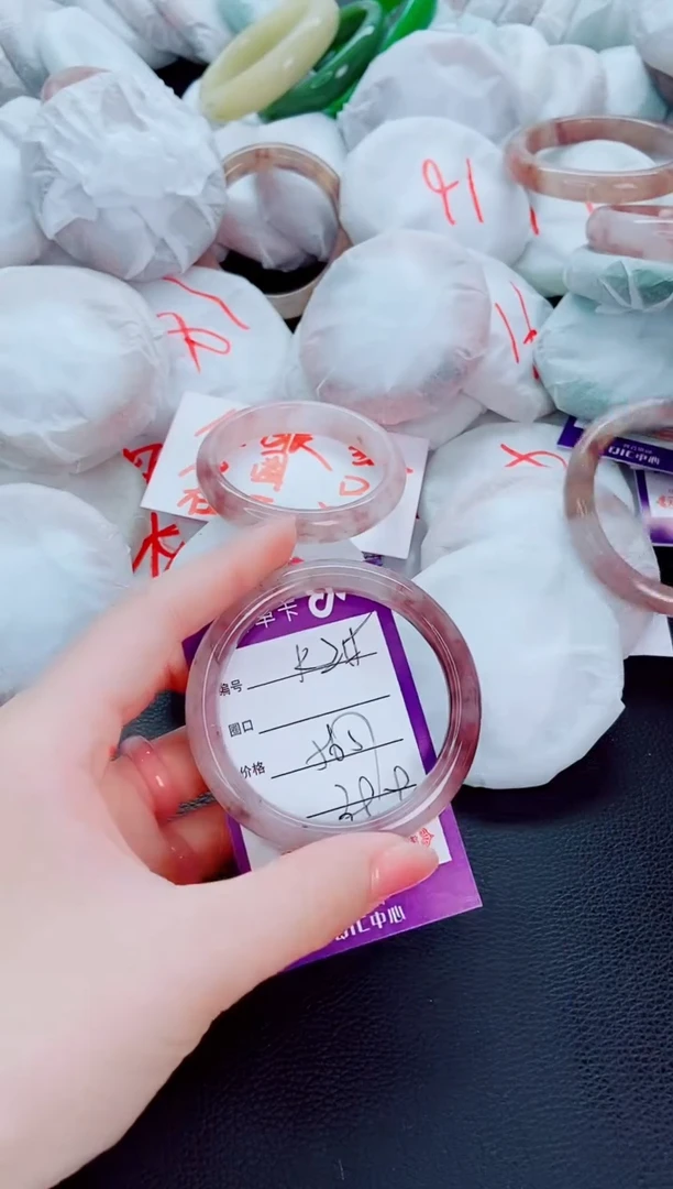 石英质玉手镯未镶嵌K215-56-57