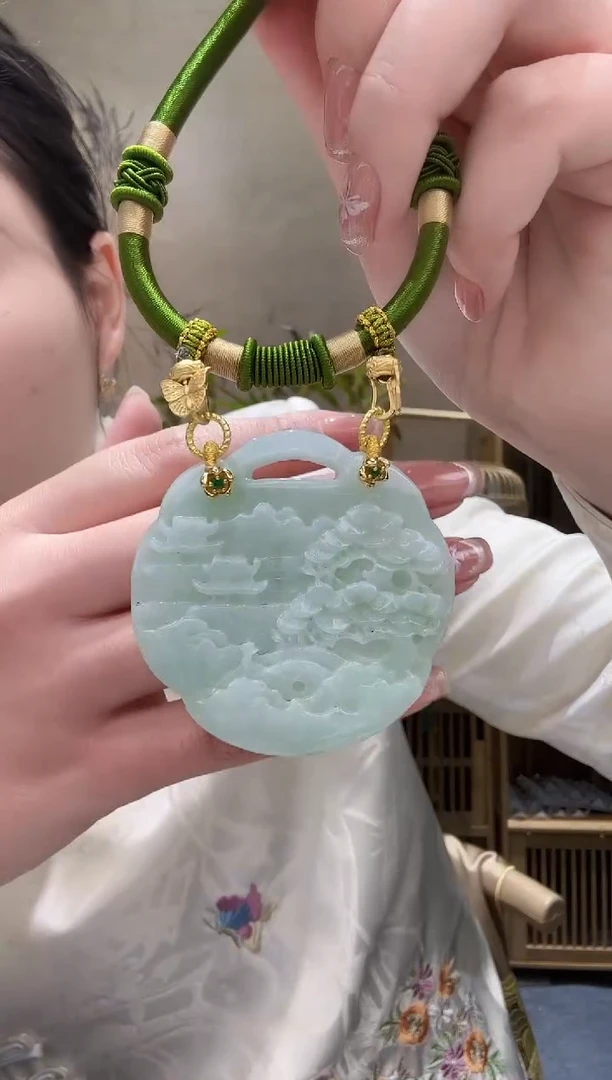 【闪购商品】翡翠颈饰未镶嵌吊坠