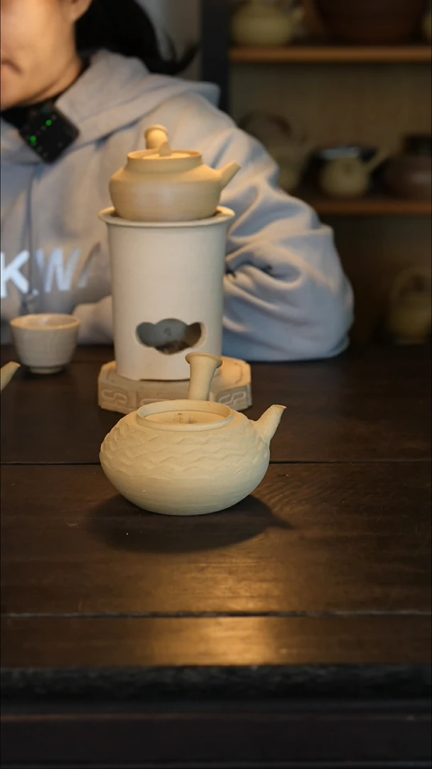 【闪购商品】白泥（水波纹款）侧把  约450cc