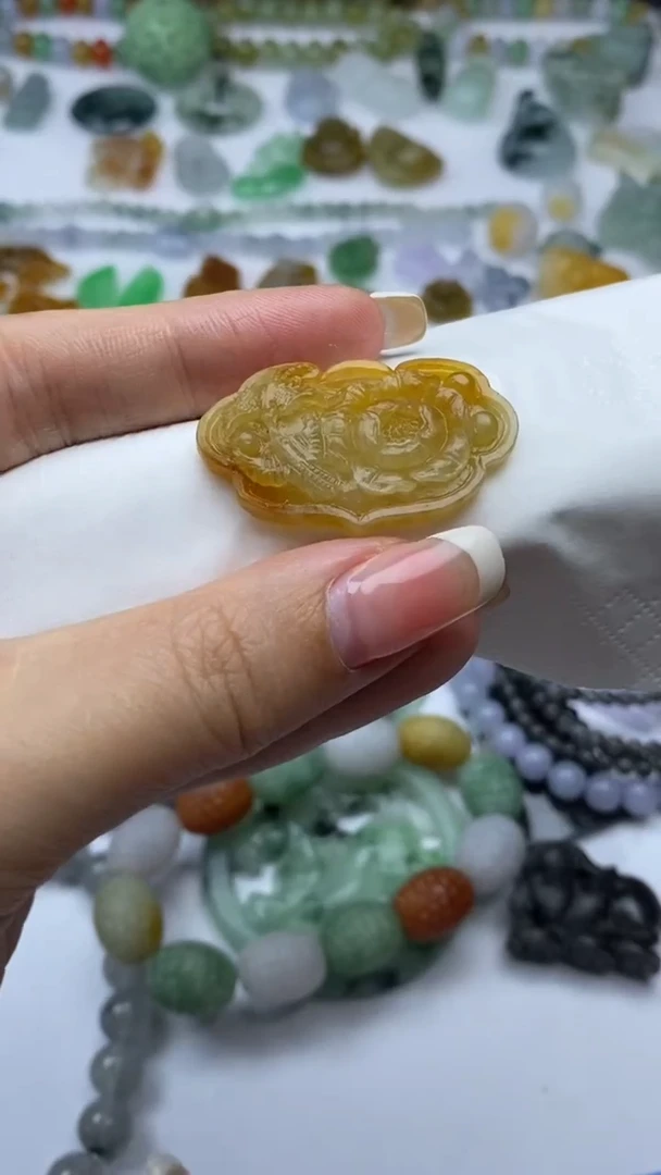 未镶嵌定制翡翠宝**颜毛货定制不退不换