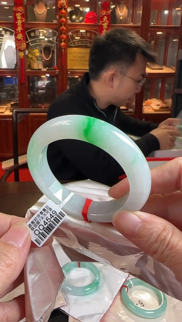 未镶嵌手镯翡翠54正圈QQ4549(100元运营费