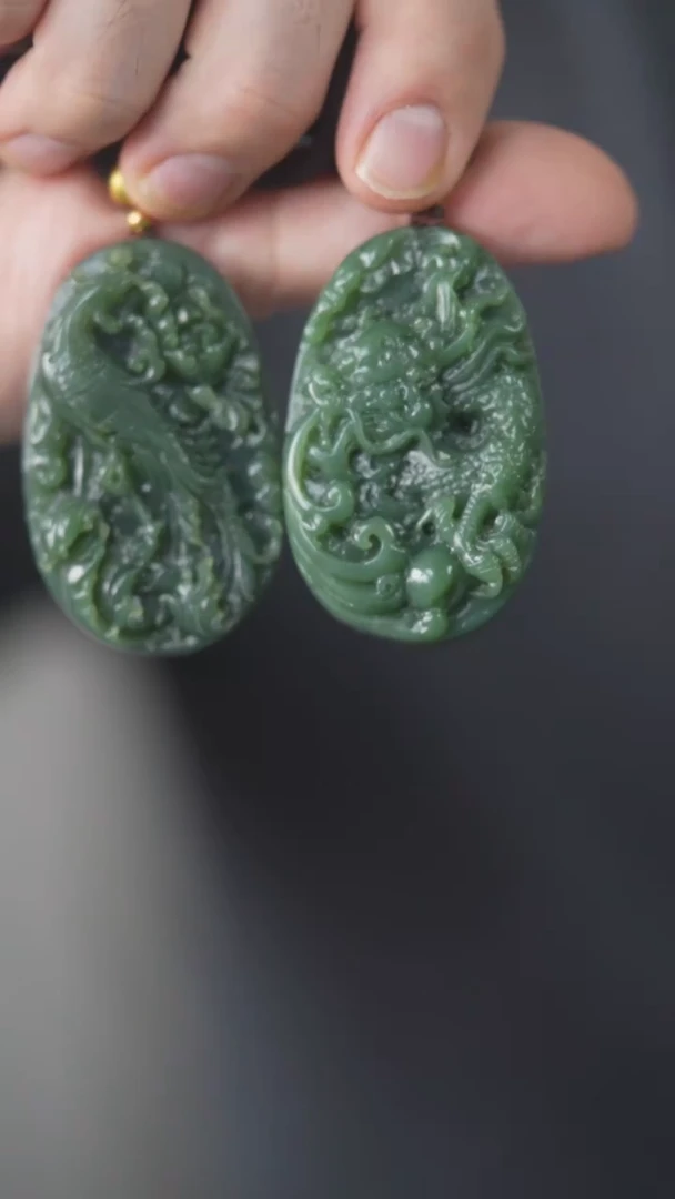 颈饰未镶嵌和田玉（碧玉）龙凤配