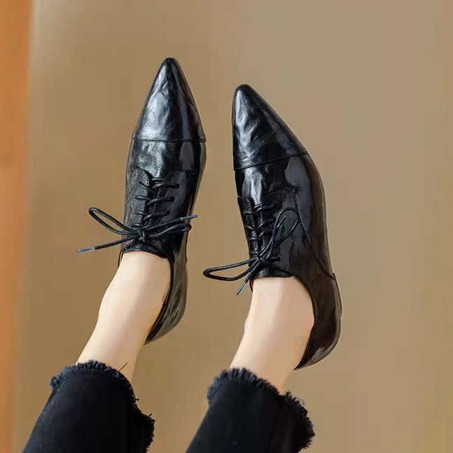 羊皮断码清仓尖头单鞋女粗跟2025春秋季新款复古英伦风系带小皮鞋