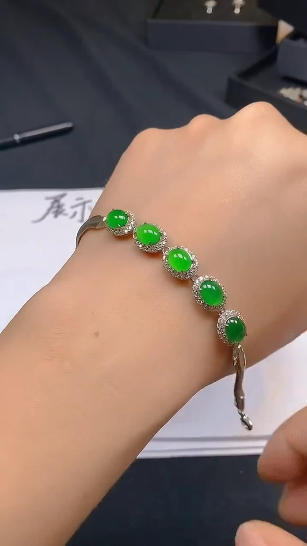 【闪购商品】翡翠手链未镶嵌天然A货玉石随机多样性发货