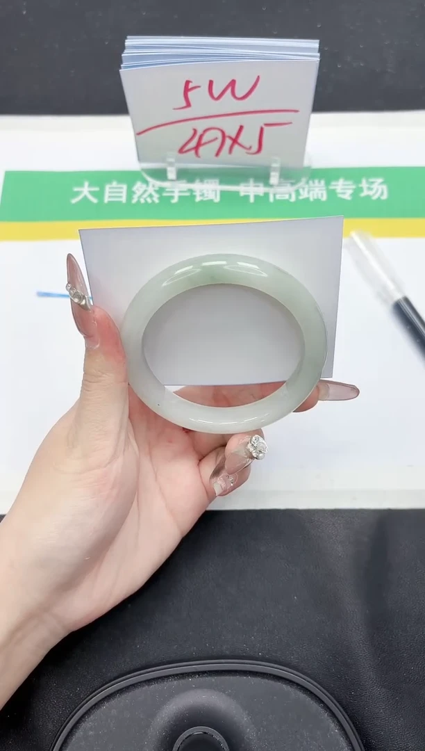 【闪购商品】石英质玉手镯未镶嵌365-60.2