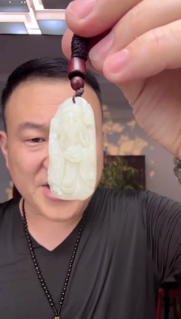 和田玉未镶嵌颈饰1