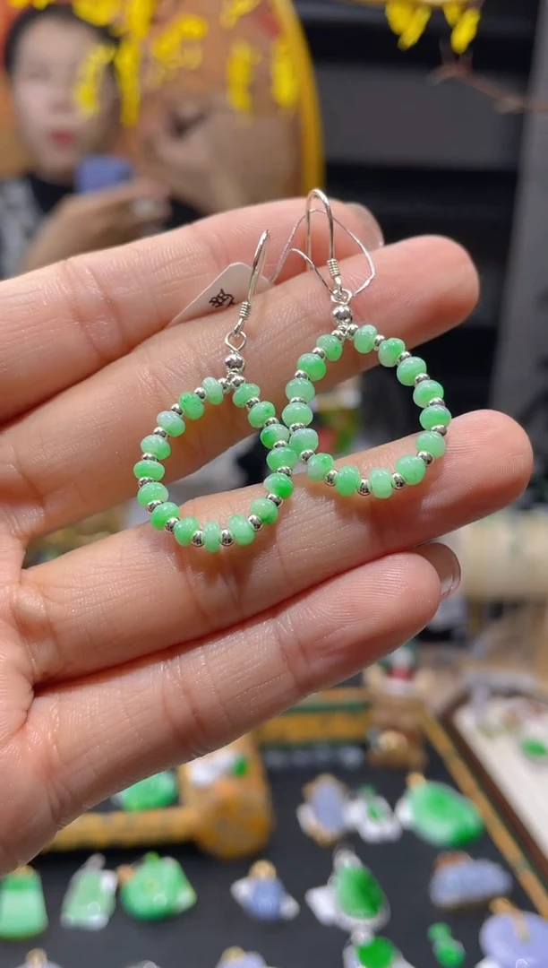 【闪购商品】翡翠颈饰未镶嵌假一赔三