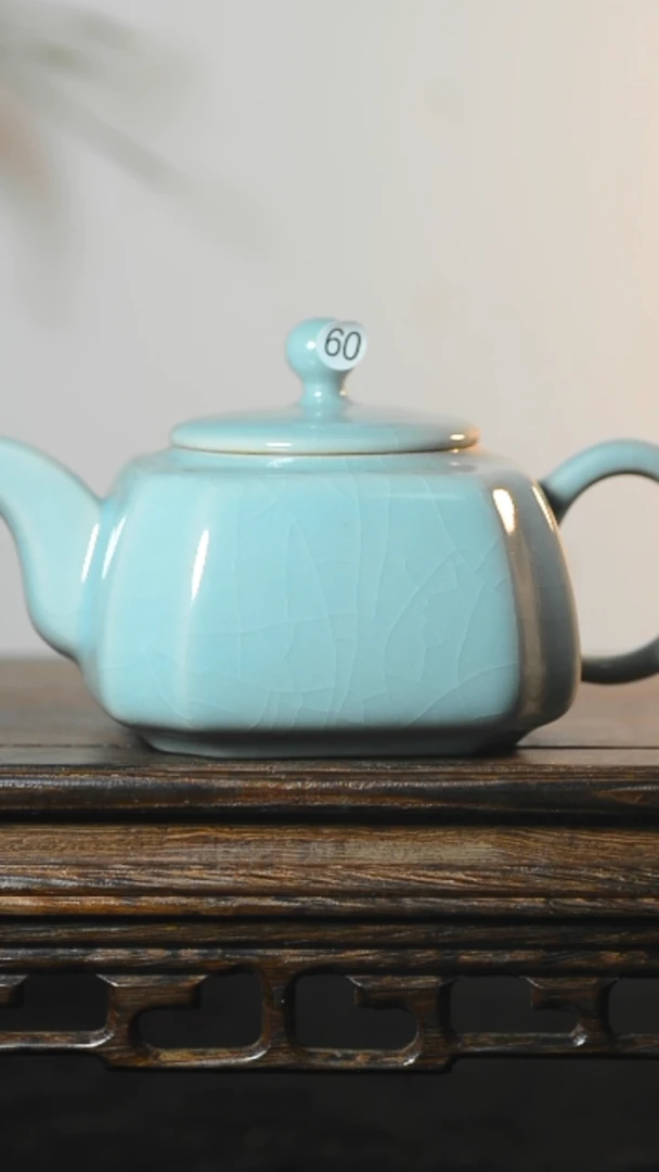60号四方壶微瑕清凉寺汝瓷