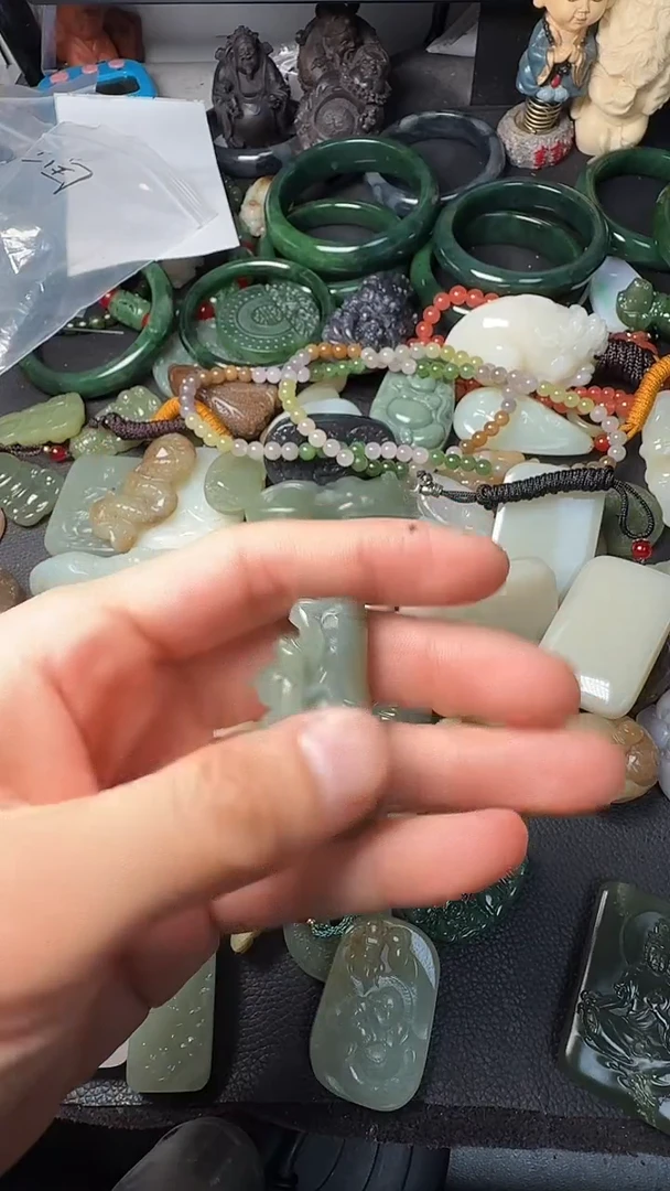 颈饰未镶嵌和田玉129