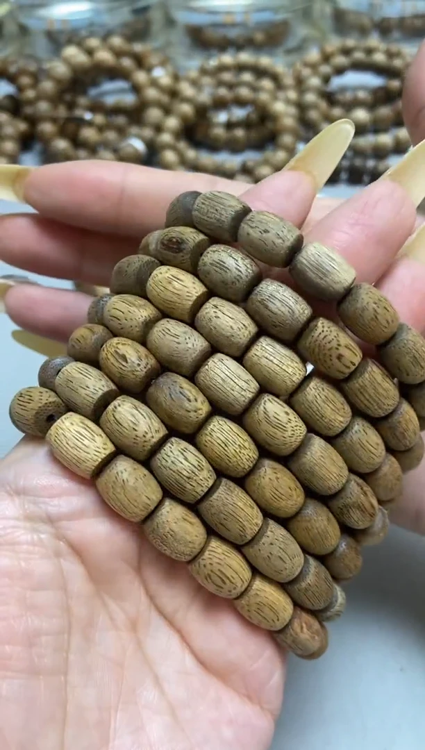 沉香手串文莱老型单圈9*11多样性发其一