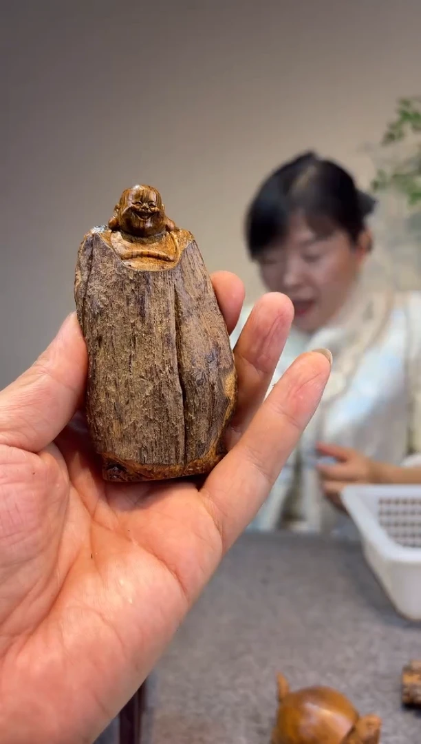 木希**凸贡木贡木贡木