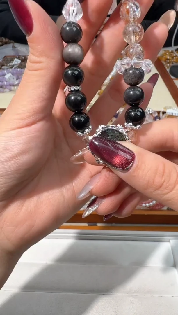 【闪购商品】水晶手链未镶嵌D175银耀黑贝镶嵌设计款