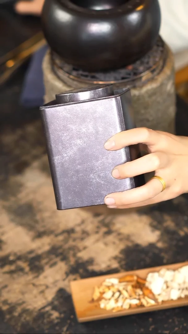 【闪购商品】金樱子土茯苓葛根的套组