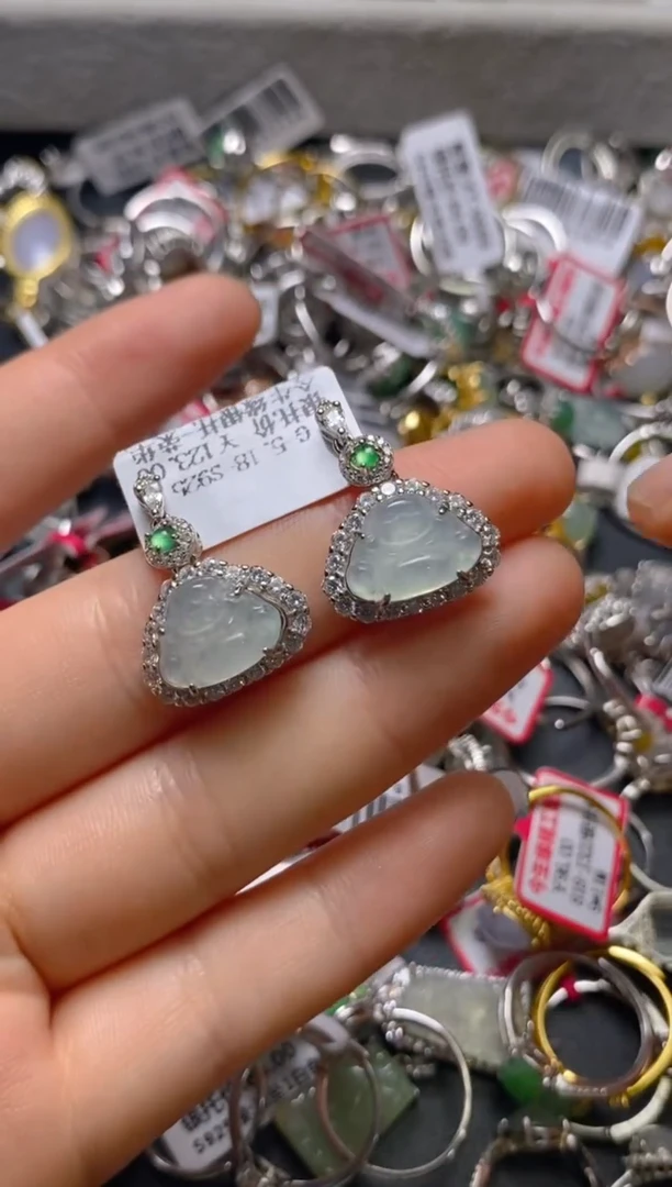 银S925镶嵌戒指翡翠百内无证书