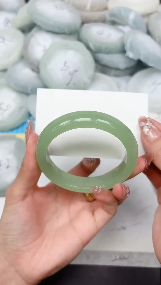 石英质玉手镯未镶嵌190-59.0