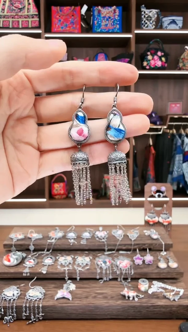 【闪购商品】织绣100蚩梦苗族古绣