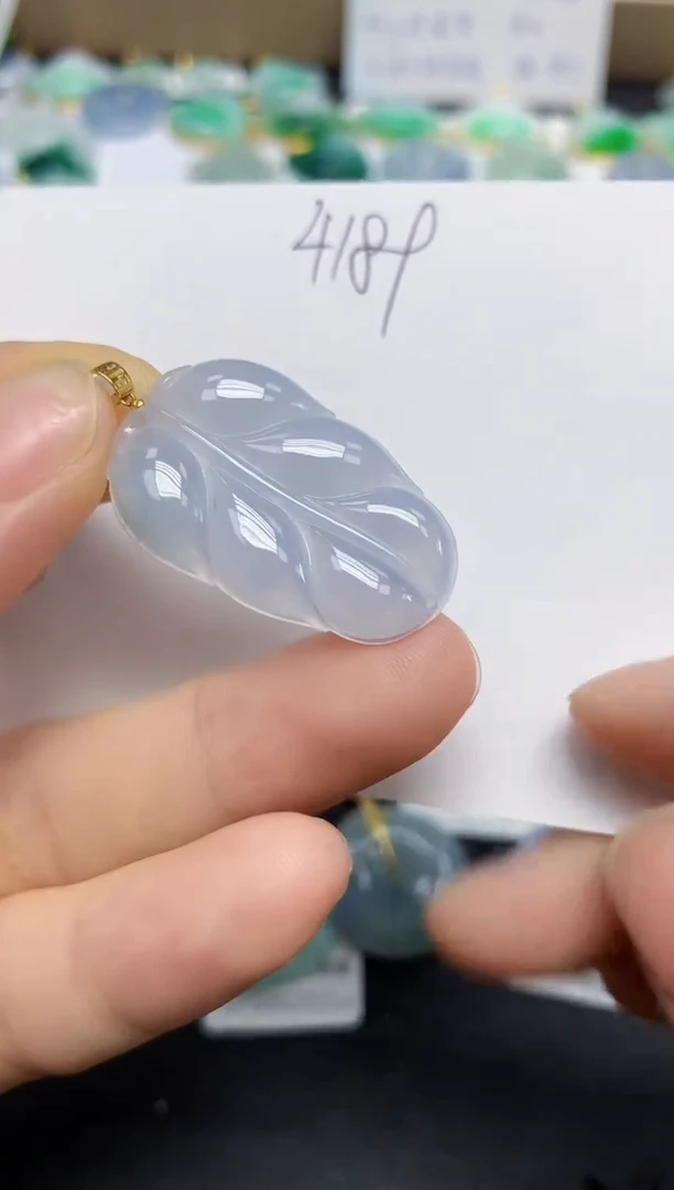 翡翠18K金镶嵌颈饰天然缅甸翡翠A货