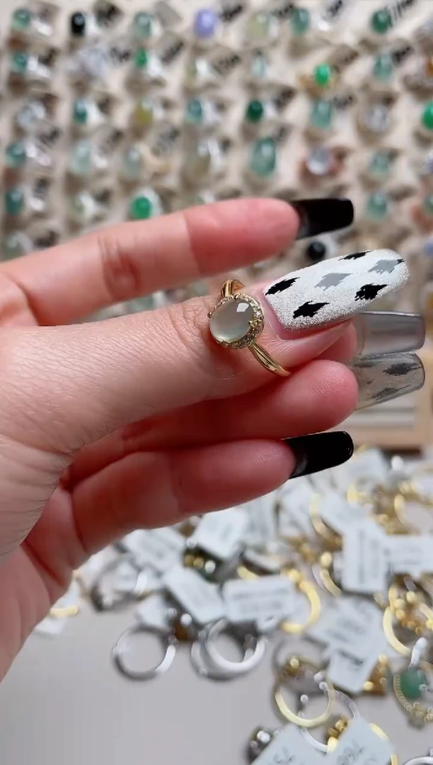 【闪购商品】翡翠戒指银S925镶嵌.........