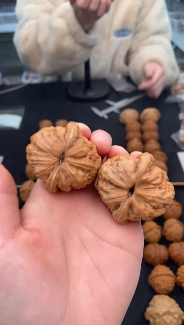 【闪购商品】文玩核桃把件元宝41-t143