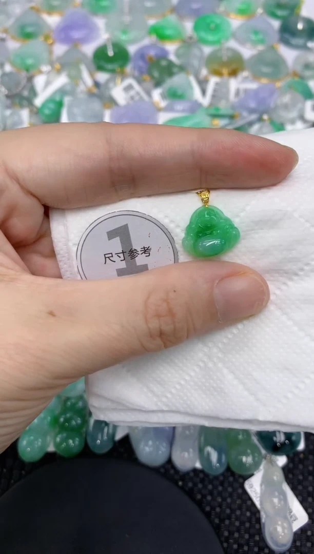 颈饰18K金镶嵌翡翠1111111