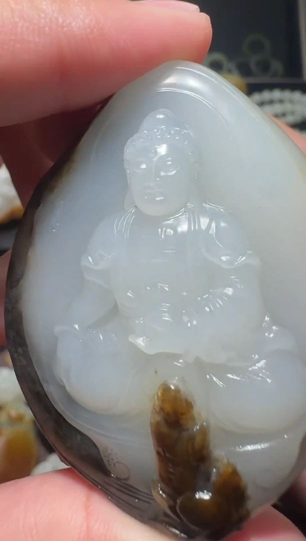 未镶嵌和田玉（子料）挂件和田玉