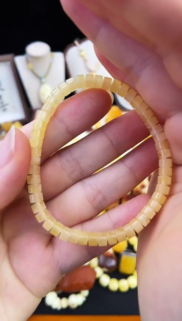 琥珀未镶嵌珠宝奇石柒月