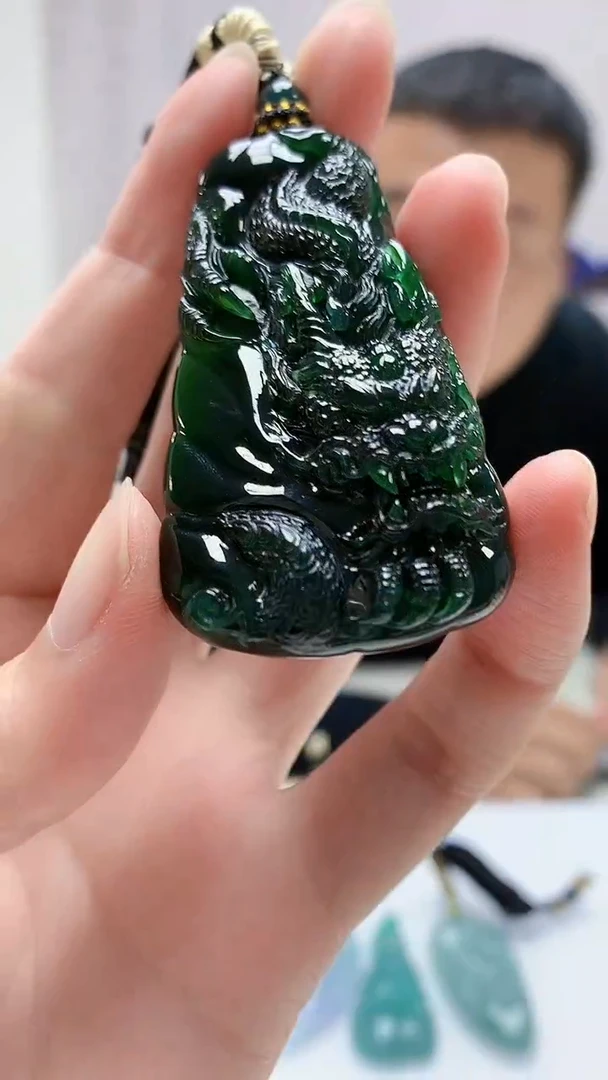定制翡翠未镶嵌4898zm-毛货挂件龙牌178
