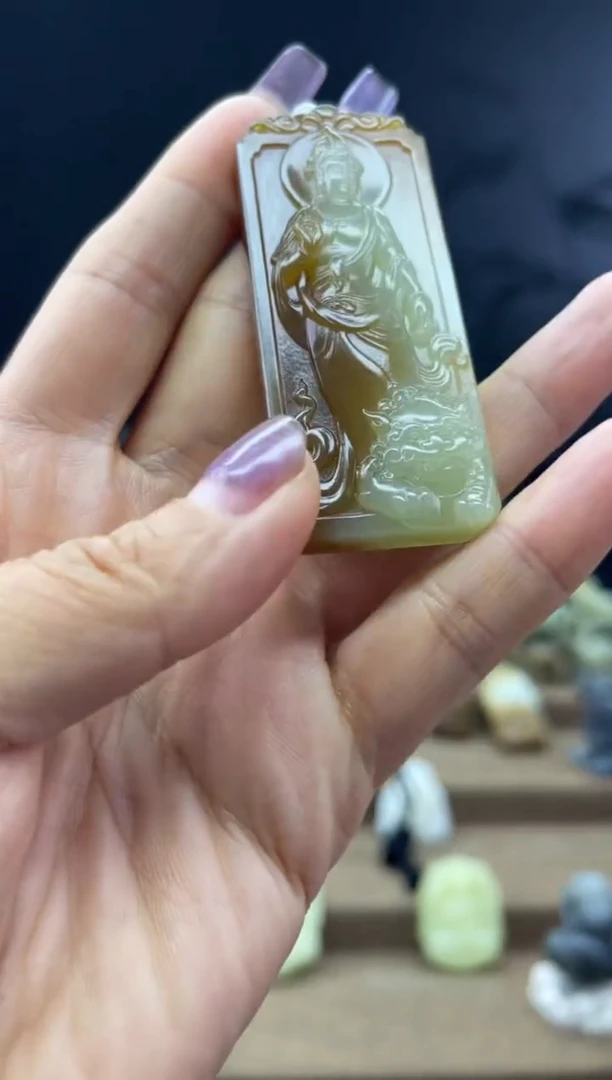 颈饰未镶嵌和田玉1