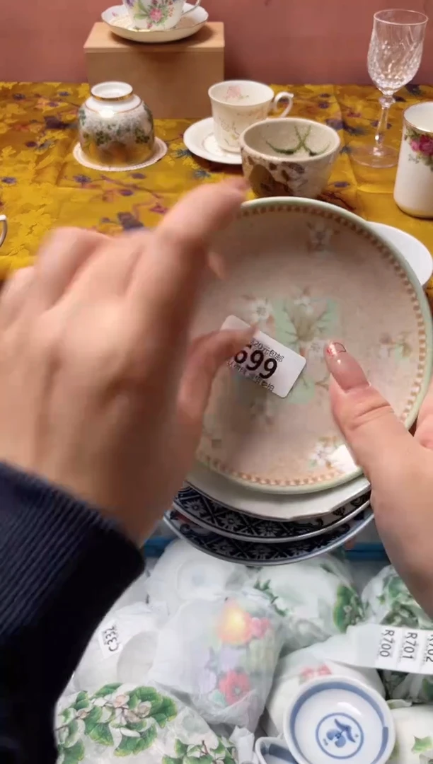 瓷片小**嘟瓷器瓷器R699
