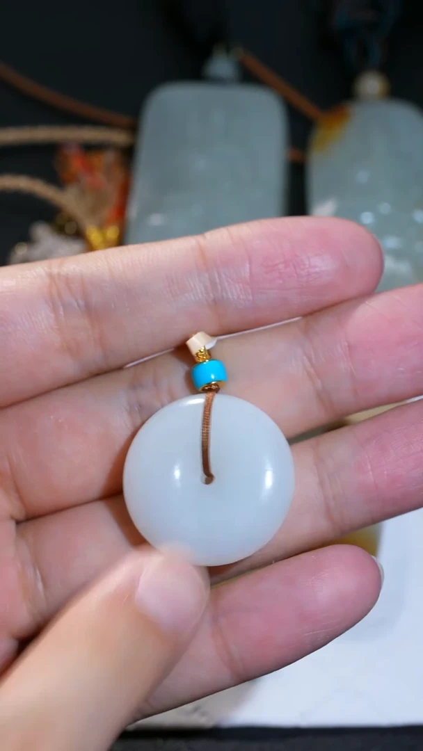 吊坠(不含链)18K金镶嵌和田玉31