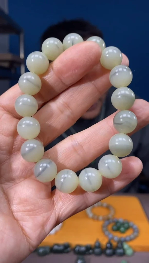 未镶嵌手链和田玉颜色多样性发货拍一发一