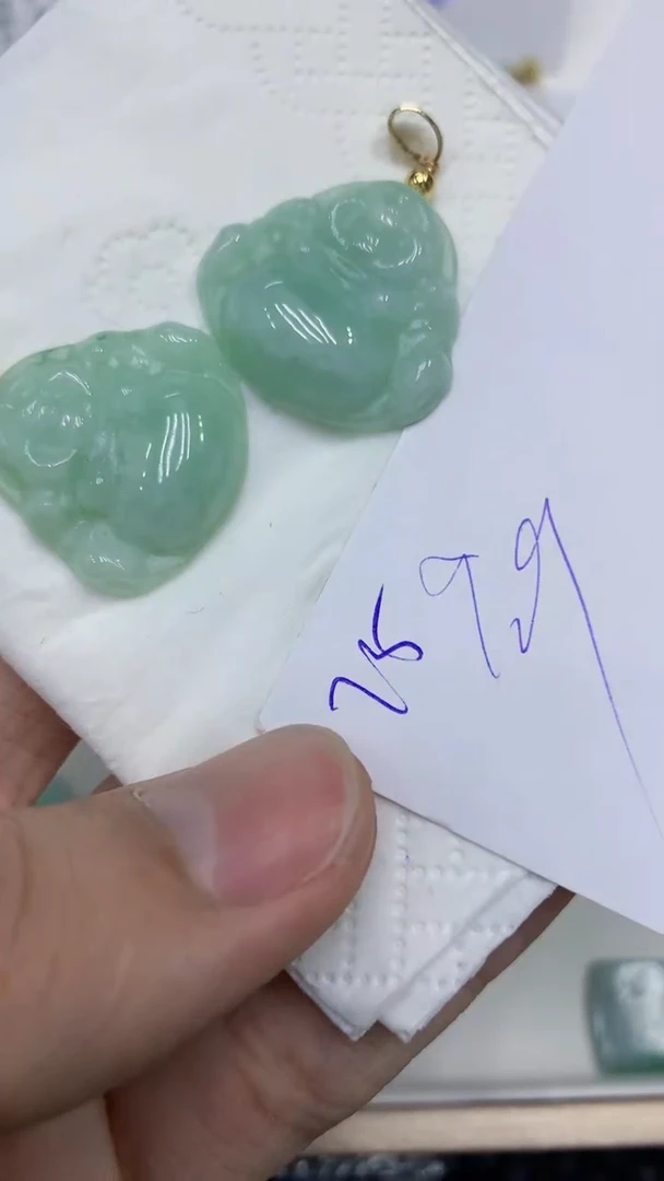 颈饰未镶嵌翡翠缅甸A货翡翠多样性发其一