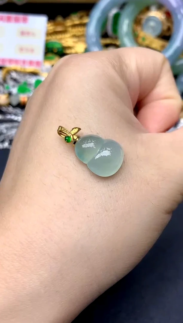 颈饰18K金镶嵌翡翠211-中国好珍宝