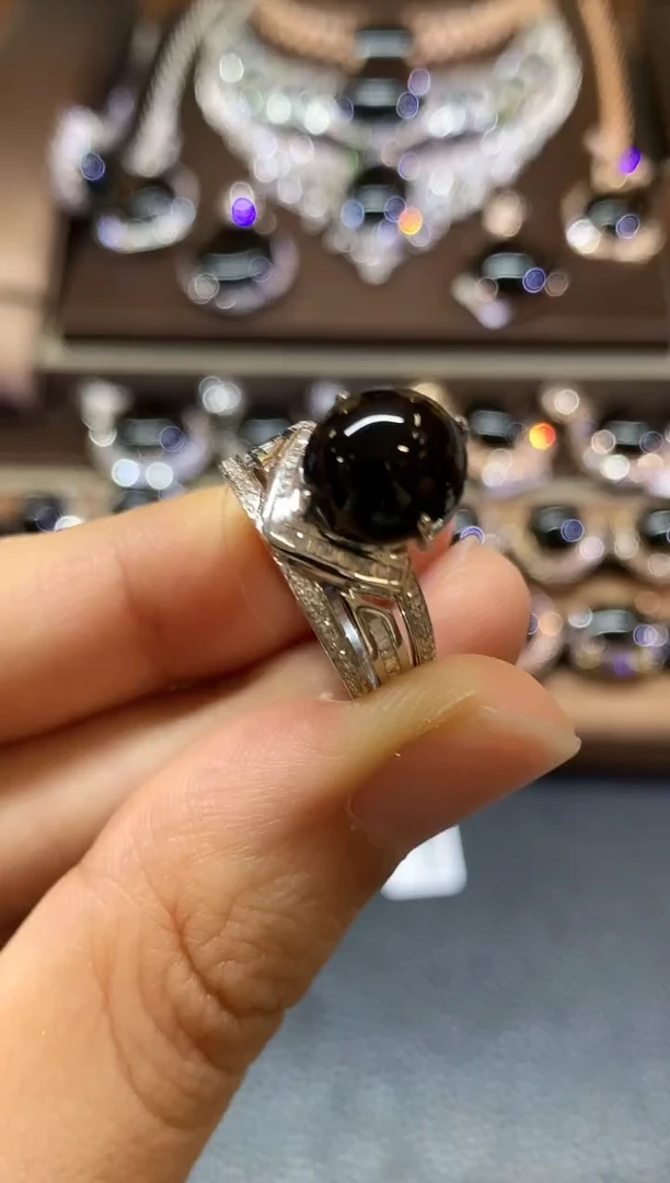 18K金镶嵌戒指翡翠C105 不退换