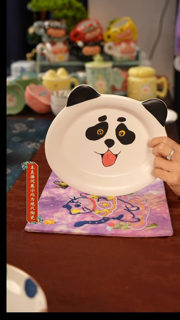 摆件陶景德镇手工手绘卡哇伊美器