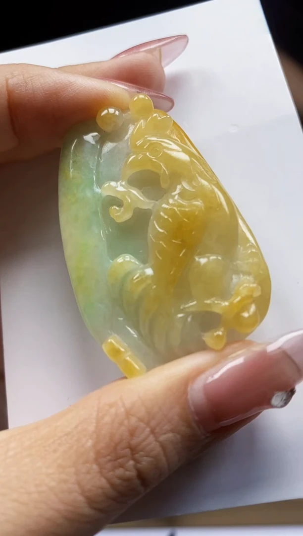翡翠未镶嵌颈饰翡翠A货