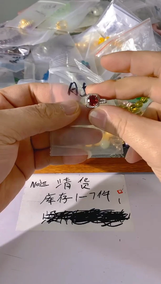 【闪购商品】水晶颈饰银S925镶嵌5红宝，蓝宝，多样性发一件赠链