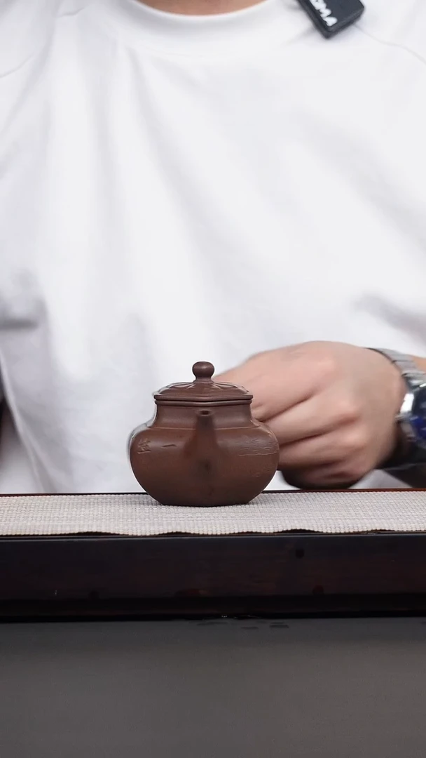 茶壶紫砂紫泥薄胎刻绘六方秀念