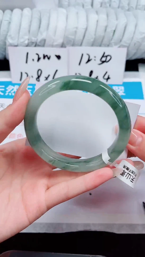 未镶嵌手镯石英质玉177-62/63